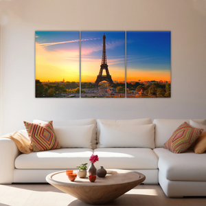 Sunset of Eiffel Tower in Paris France Canvas Print