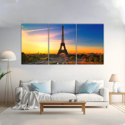 Sunset of Eiffel Tower in Paris France Canvas Print