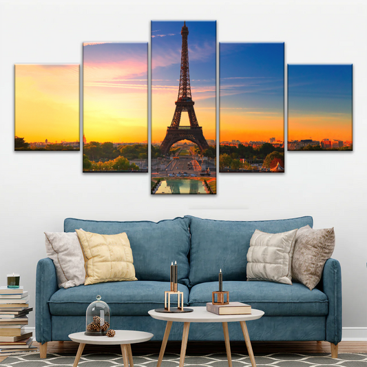 Sunset of Eiffel Tower in Paris France Canvas Print